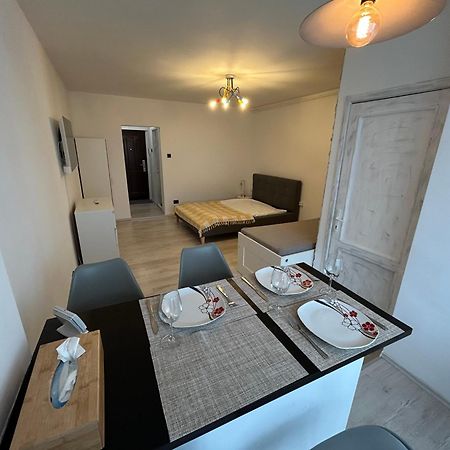 Luxury Studios - Soarelui 10 Μπρασόβ Εξωτερικό φωτογραφία