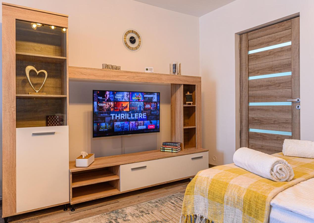 Luxury Studios - Soarelui 10 Μπρασόβ Εξωτερικό φωτογραφία
