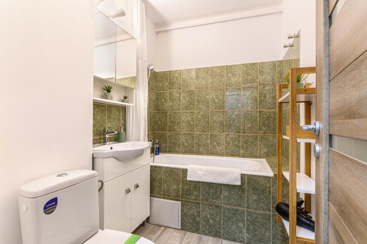Luxury Studios - Soarelui 10 Μπρασόβ Εξωτερικό φωτογραφία